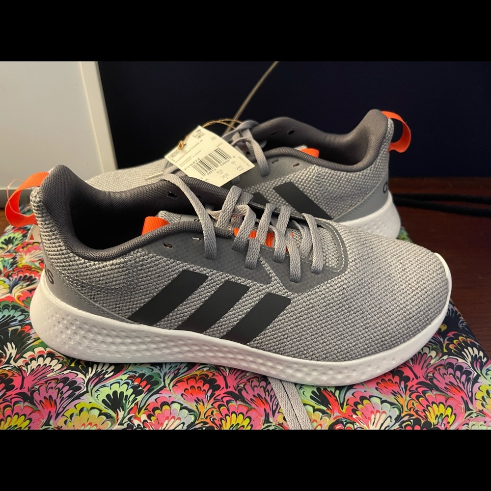 Adidas big boys/men sneakers